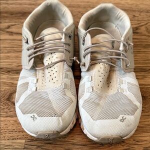 On Running Light Beige Athletic Shoes. Size 9.5 women’s